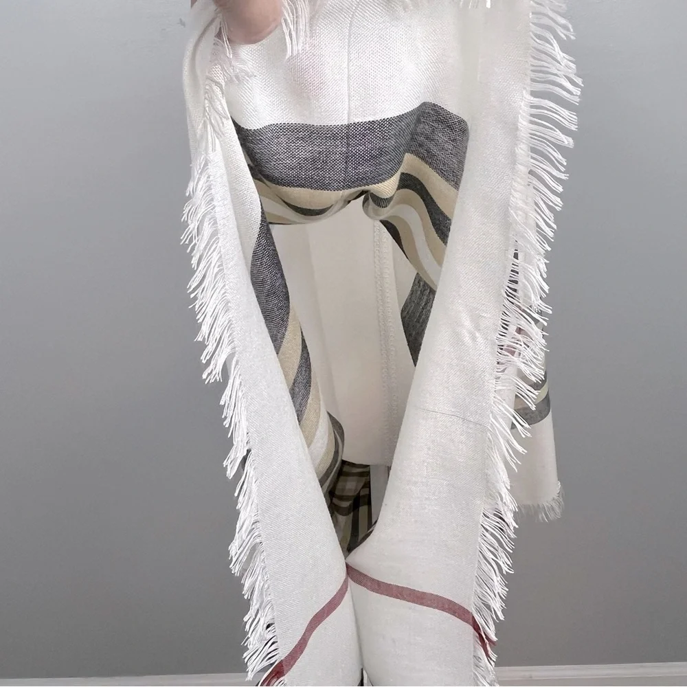 Fraas ivory plaid open front kimono shawl wrap with fringe trim, OS.